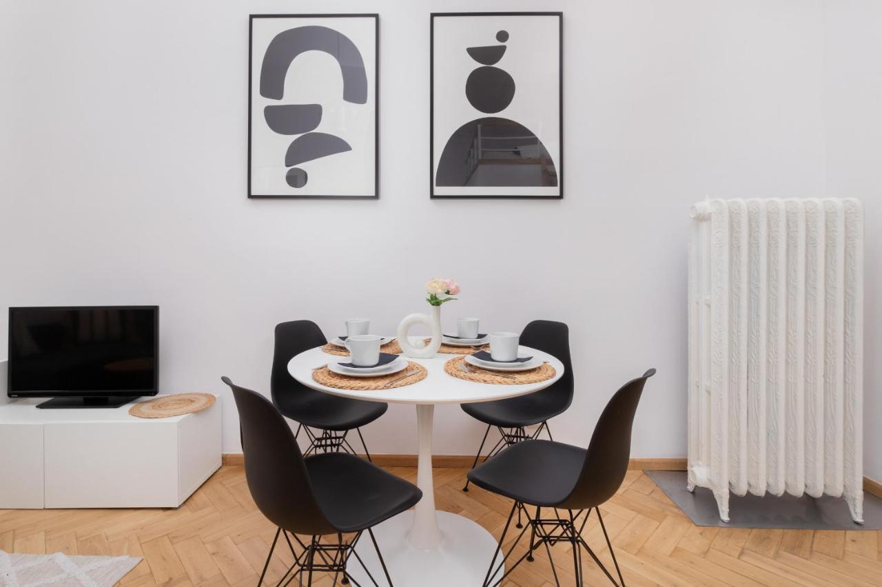 Centre & Cosy By Renters Apartament
